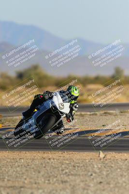 media/Dec-09-2023-SoCal Trackdays (Sat) [[76a8ac2686]]/Turn 15 Set 1 (230pm)/